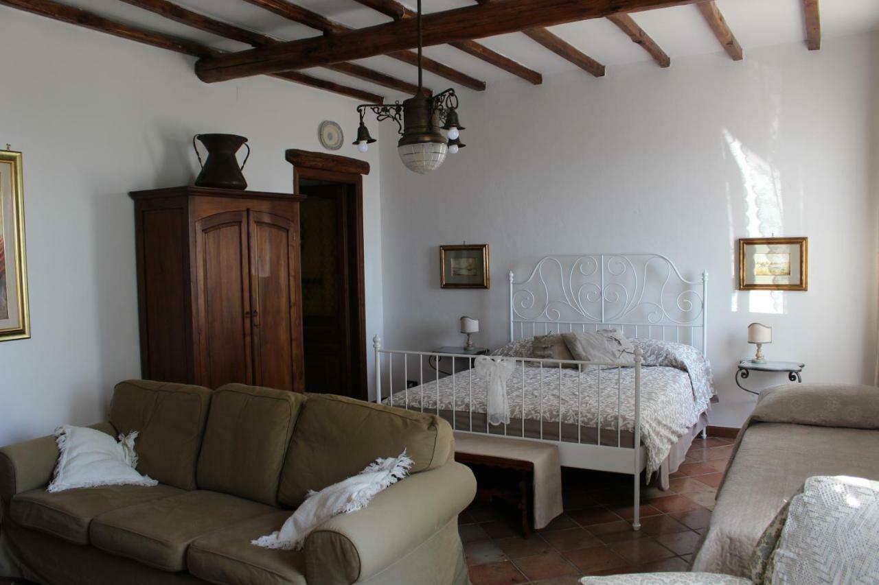 Le Coste Bed & Breakfast Veroli Bagian luar foto